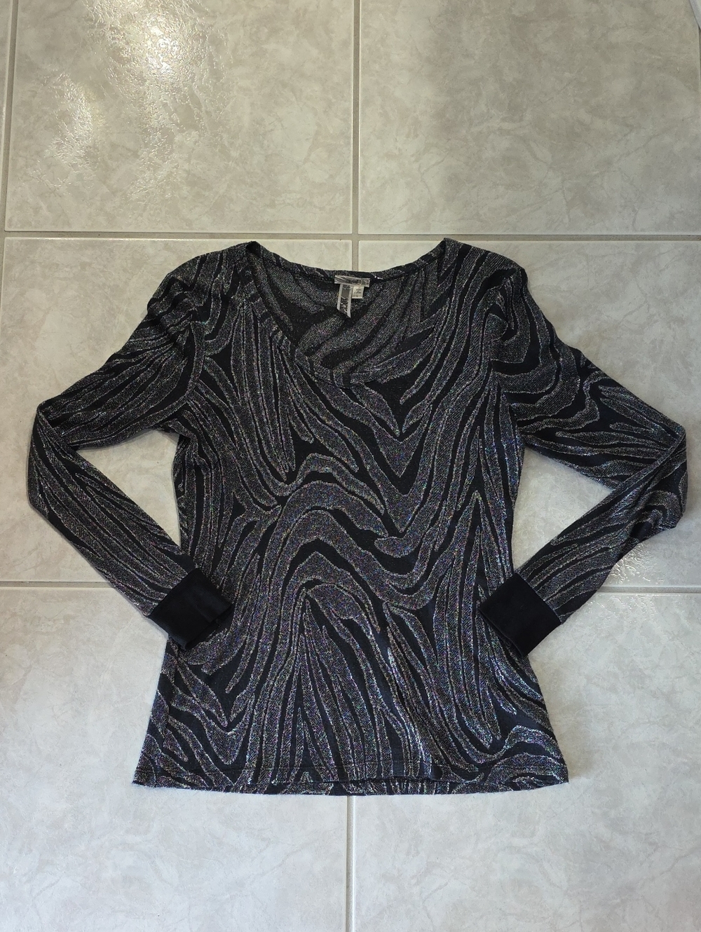 BKE Black & Silver Metallic Zebra-Print Long Sleeve Top